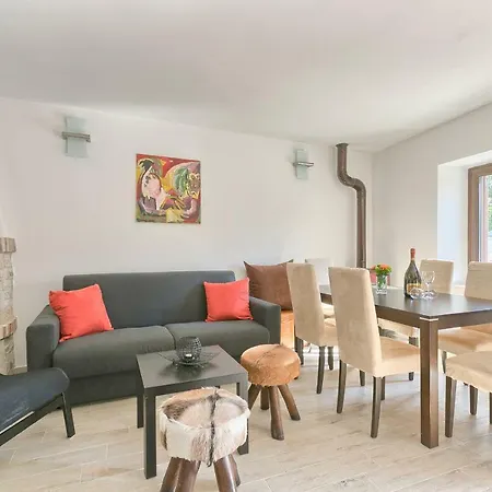 Kika Holiday Ferienhaus Marčana
